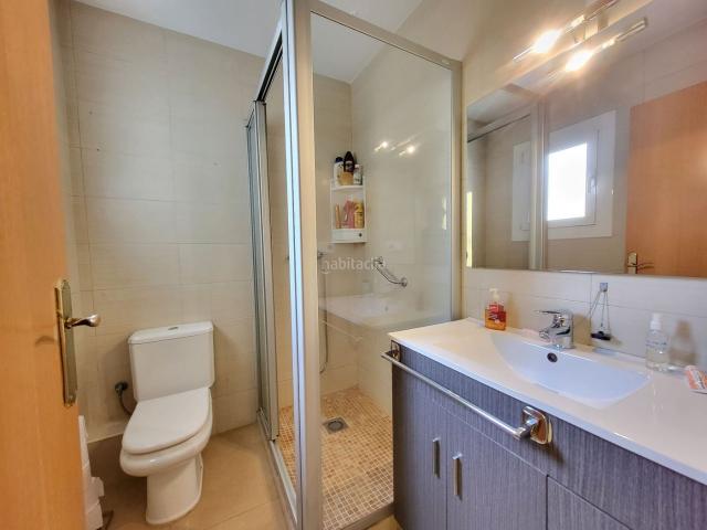 Piso en venta en Esparreguera, Nucli Urbà. OPORTUNIDAD PISO EN ESPARREGUERA DE 4 HABITACIONES. Pisos.