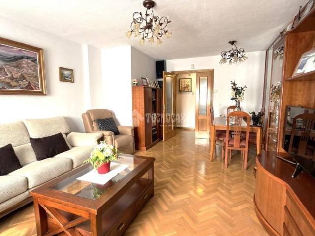 Piso en Venta en Espartales