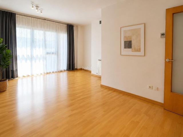 Piso en venta en Esplugues de Llobregat, Centre. 20 m2 DE TERRAZA EN PLENO ESPLUGUES EL LUJO DE TENER ESPACIO PARA DISFRUTAR. Pisos Esplugues de.