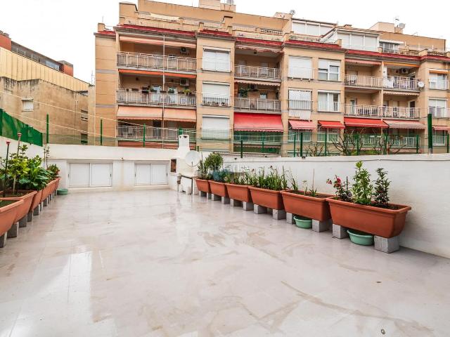 Piso en venta en Esplugues de Llobregat, El Gall. Con terraza espectacular. Pisos Esplugues de.