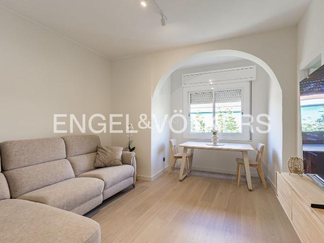 Piso en venta en Esplugues de Llobregat, La Plana. Luminoso piso de 3 habitaciones en el centro de Esplugues. Pisos Esplugues de.