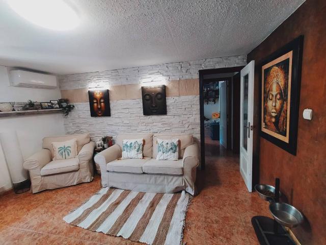 Piso en Venta en Espronceda