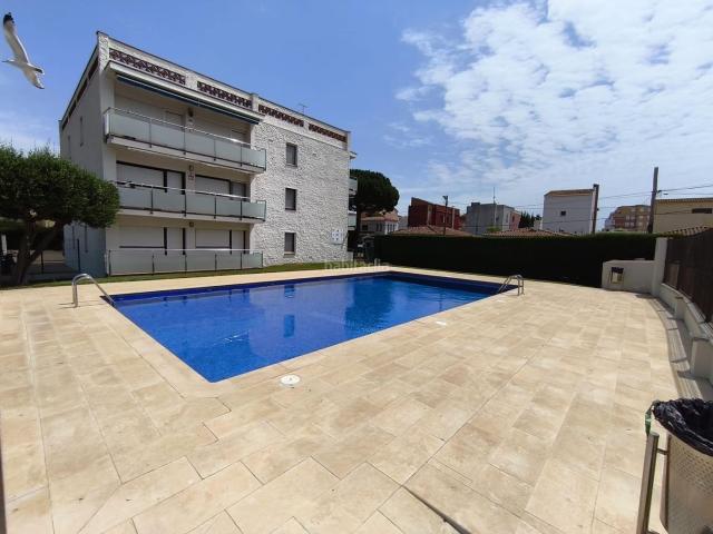 Piso en venta en Estartit, Els Griells Costa Brava. Piso en els Griells con Piscina. Pisos.
