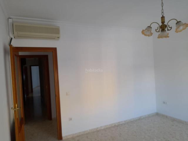 Piso en venta en Estepa. Venta de piso en Estepa, zona Avenida de Andalucia. Pisos.