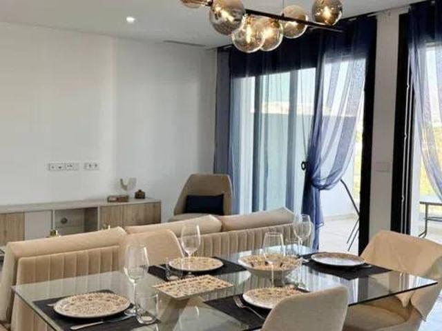 Piso en Venta en Estepona