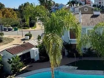 Piso en Venta en Estepona