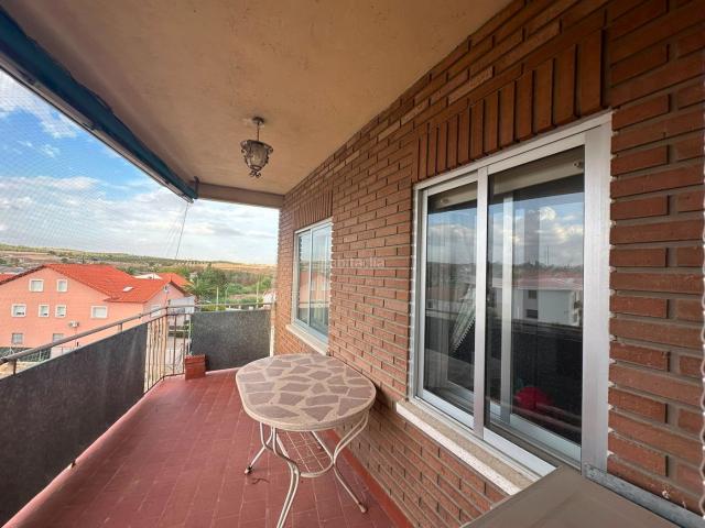 Piso en venta en Estremera. CUARTEL ESTREMERA. Pisos.