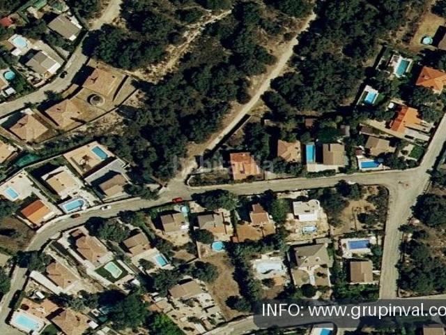 Piso en venta en Fuentenovilla. Subasta vivienda en Fuentenovilla, CL DEL MADROÑO 35 PARCELA 831 URB MONTERREBOLLO. Pisos.