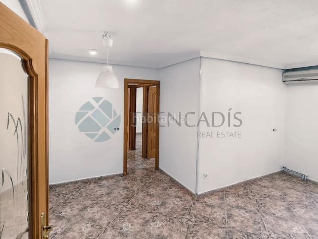 Piso en venta en Fuenlabrada, La Serna. Ideal para familias ! Piso de 3 dormitorios con terraza !Vivienda de 87 m con 3 dormitorios a la venta en Fuenlabrada, Madrid.La. Pisos.