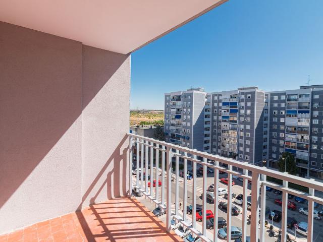 Piso en venta en Fuenlabrada, La Serna. ? Piso de 3 habitaciones en séptima planta con ascensor. Pisos.