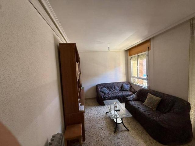 Piso en Venta en Fabero