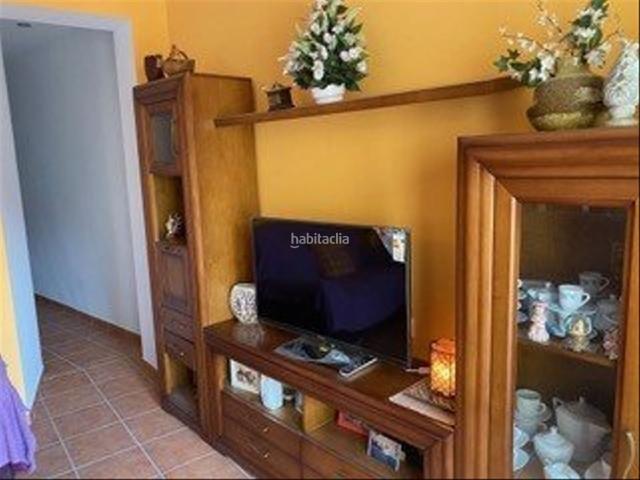 Piso en venta en Férez. Venta vivienda + local planta baja+ local trastero. Pisos.