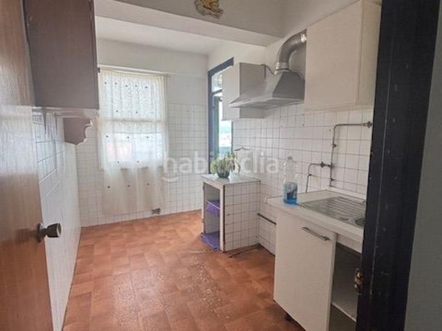 Piso en venta en Ferrol, Canido. Vivienda en pleno Centro totalmente para reformar. Pisos.