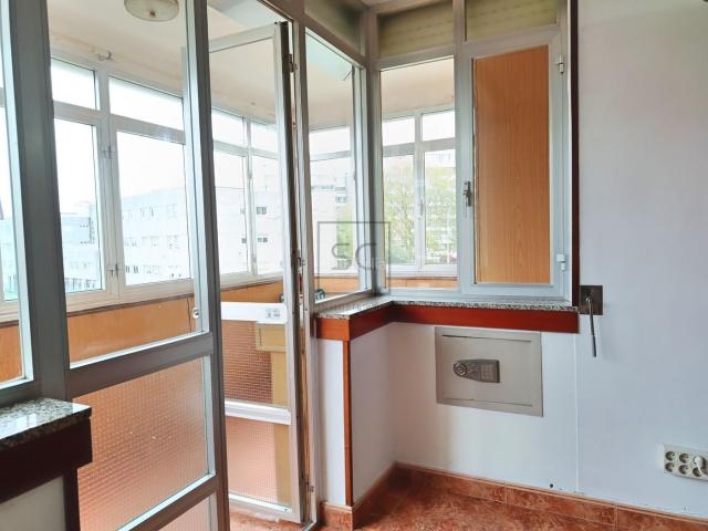 Piso en venta en Ferrol, Caranza. Amplio piso en Caranza, Ferrol. Pisos.