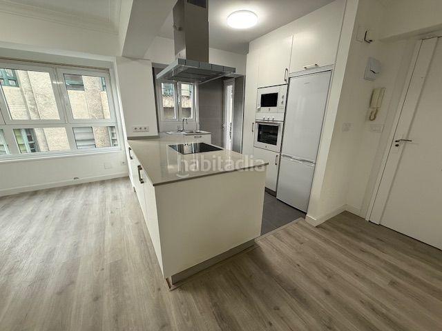 Piso en venta en Ferrol, Centro. CENTRO FERROL ZONA CANTON DE MOLINS, REFORMADO INTEGRAMENTE Y A ESTRENAR. Pisos.