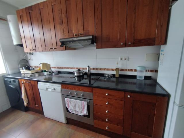 Piso en venta en Ferrol, Plaza de España. Piso amplio con ascensor. Pisos.