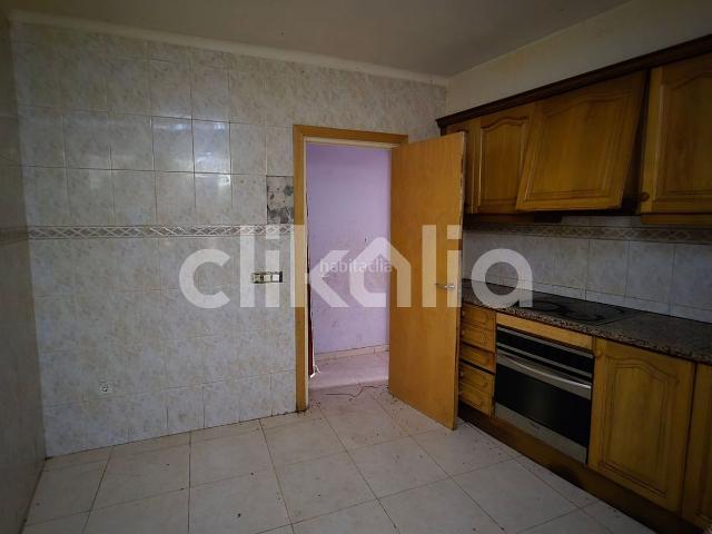 Piso en venta en Figueres, Carretera de Roses Fossos. Pisos.