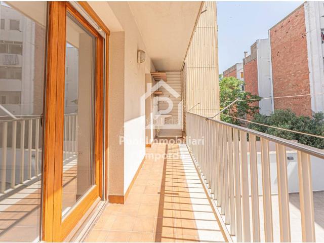 Piso en venta en Figueres, Creu de la Mà. Piso en venta en Creu de la MàRally Sud. Pisos.