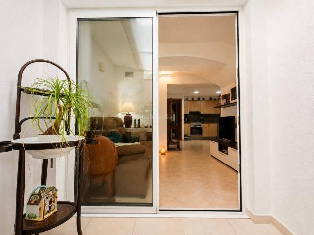 Piso en venta en Flaçà. piso y parquing en Flaça. Pisos.