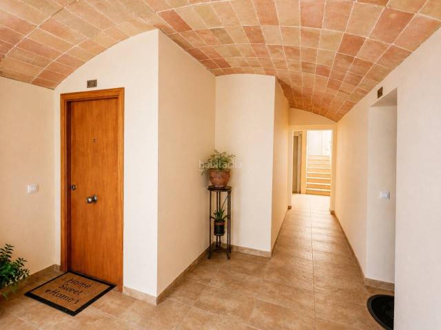 Piso en venta en Flaçà. piso y parquing en Flaça. Pisos.