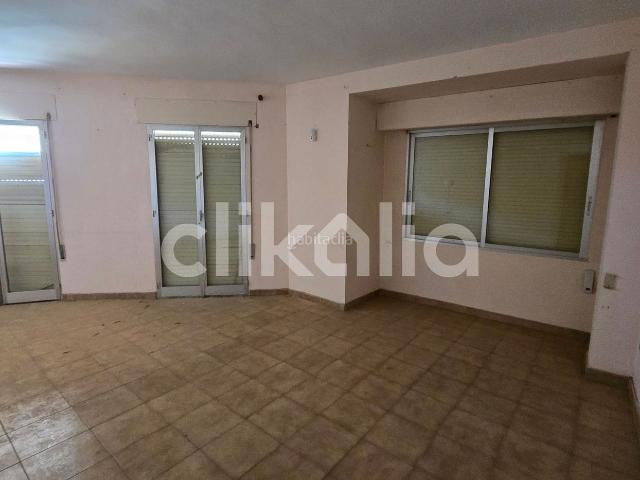 Piso en venta en Flix Costa Dorada. Pisos.