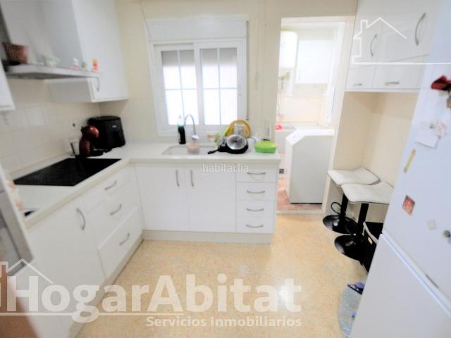 Piso en venta en Foios. En pleno centro! Bonito, impecable y luminoso con balcón y trastero, todo amueblado. Pisos.