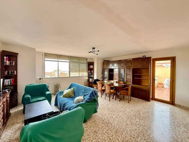 Piso en Venta en Foners