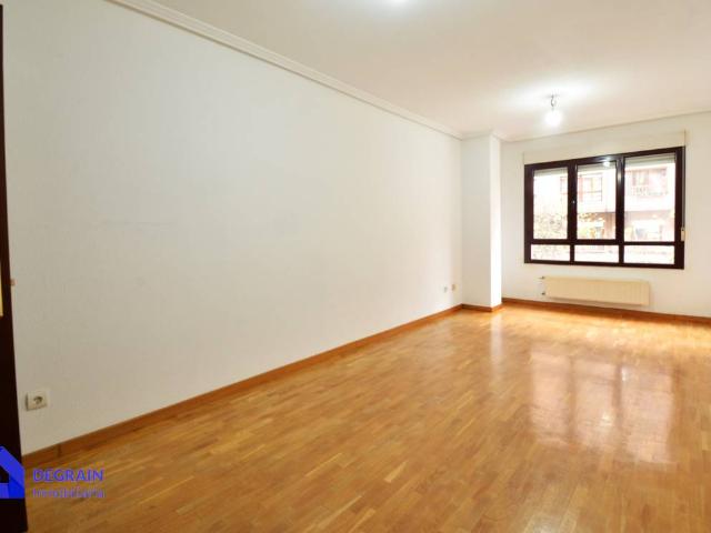Piso en Venta en Fozaneldi Tenderina