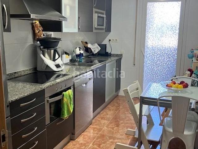 Piso en venta en Fraga. VIVIENDA SEMI NUEVA EN EXCELENTES CONDICIONES. Pisos.
