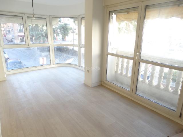 Piso en venta en Guadalajara, Casco Histórico. DOMUS Vende precioso piso de 2 dormitorios y 2 baños en la Plaza de la Diputación. Pisos.