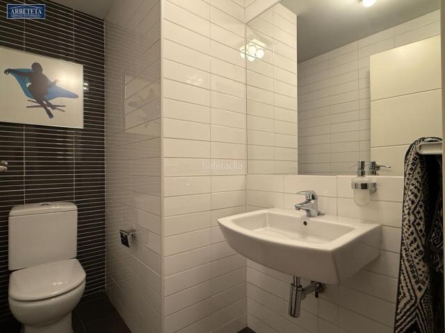 Piso en venta en Guadalajara, Plan Sur Amistad. INMOBILIARIA ARBETETA VENDE MAGNÍFIO PISO DE 4 DORMITORIOS EN PASEO DE LAS CRUCES, GUADALAJARA. Pisos.