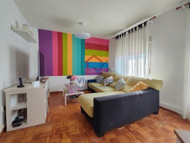 Piso en venta en Guadalajara, San Roque Concordia Adoratrices. Amplio piso con gran terraza perimetral junto al centro de Guadalajara. Pisos.
