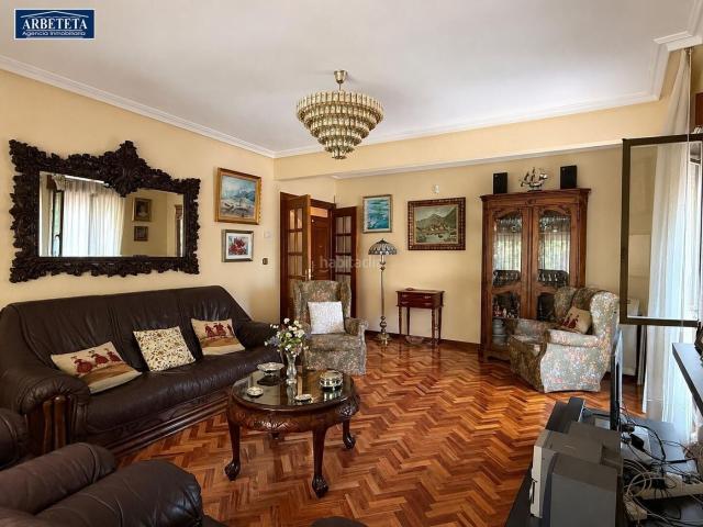Piso en venta en Guadalajara, San Roque Concordia Adoratrices. INMOBILIARIA ARBETETA VENDE PISO DE CUATRO HABIATACIONES EN ZONA CENTRO DE GUADALAJARA. Pisos.