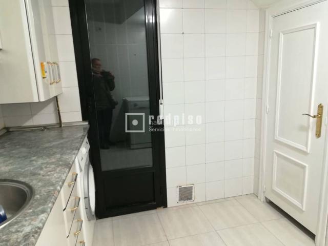 Piso en venta en Guadalajara, San Roque Concordia Adoratrices. VIVIENDA ALQUILADA. Pisos.