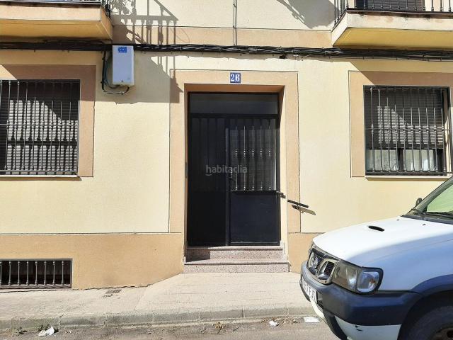Piso en venta en Guadalupe. AV V CENTENARIO DEL DESCUBRIMIENTO GUADALUPE CÁCERES. Pisos.