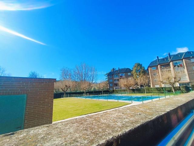 Piso en venta en Guadarrama. Luminoso piso de 3 dormitorios. Pisos.