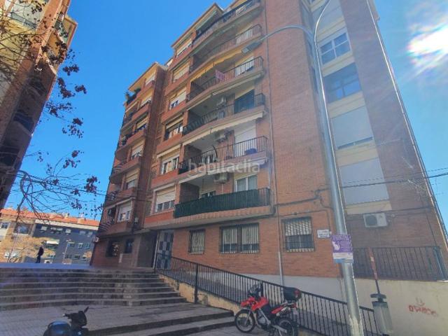 Piso en venta en Guadix. GRAN PISO EN GUADIX ZONA HOGAR PENSIONISTA. Pisos.