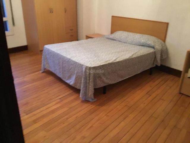 Piso en venta en Galdakao. Piso Céntrico Con Buenas Vistas De 4 Habitaciones Y Balcón. Pisos.