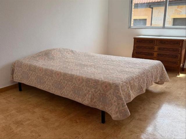 Piso en venta en Galilea. EDIFICIO EN VENTA IDEAL INVERSIÓN RENTABILIDAD ACTUAL DE 2.200 MES COMPLETAMENTE EQUIPADO. Pisos.