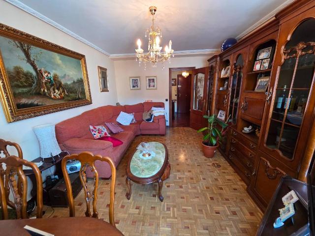 Piso en Venta en Gamonal San Bruno G9