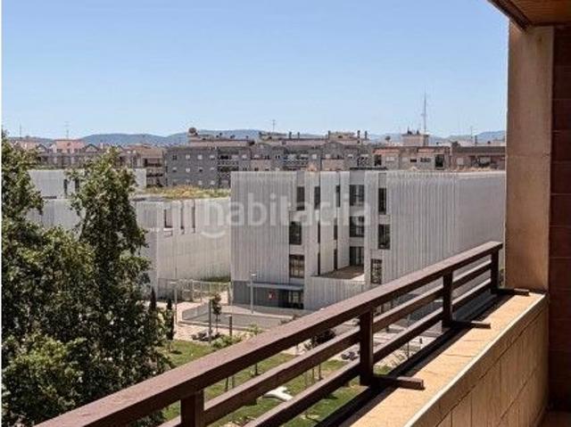 Piso en venta en Gandia, Beniopa Sant Pere. Piso de 4 dormitorios en buen estado en Paseo Germanias, Gandia. Pisos.