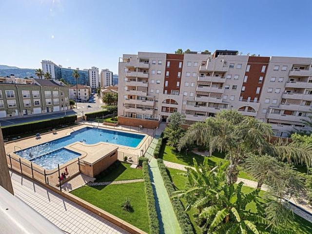Piso en venta en Gandia, Grau de Gandía Marenys de Rafalcaid. Venta de acogedor piso en la urbanización Jardines de Sínia, Grao de Gandia. Pisos.