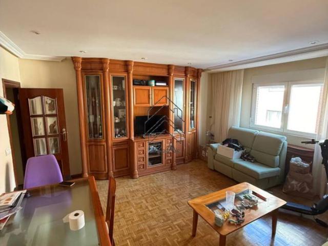 Piso en venta en Garrido Labradores 37004