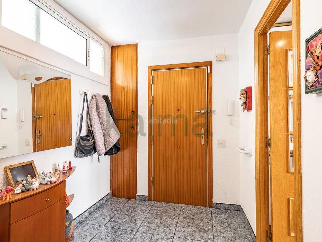 Piso en venta en Gavà, Can Tintorer Can Tries. NUDA PROPIEDAD en venta en Calle Roger de Flor. Pisos.