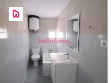 Piso en venta en Gavà, Can Tintorer Can Tries. Piso a reformar con terraza de 42 m y muchas posibilidades en Gavà. Pisos.