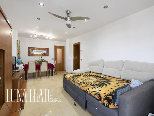 Piso en venta en Gavà, Centre Estació. PISO TOTALMENTE EXTERIOR EN GAVÀ CON PARKING. Pisos.
