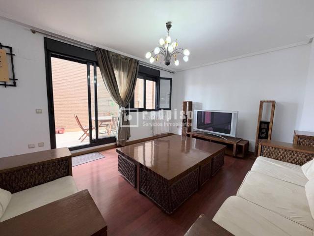 Piso en venta en Getafe, El Bercial. Tu nuevo hogar te espera en una de las mejores urbanizaciones de Getafe!. Pisos.