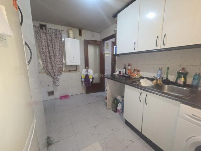 Piso en venta en Getafe, El Bercial. VIVIENDA EN VENTA EN EL BERCIAL. 4 DORMITORIOS, GARAJE, TRASTERO Y PISCINA COMUNITARIA. Pisos.