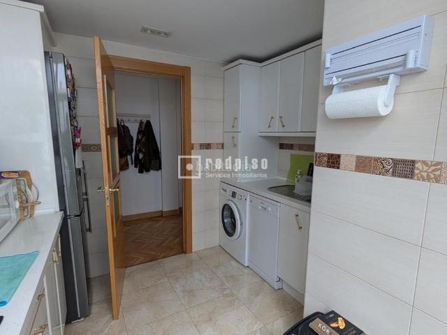 Piso en venta en Getafe, Juan de la Cierva. OPORTUNIDAD. Pisos.