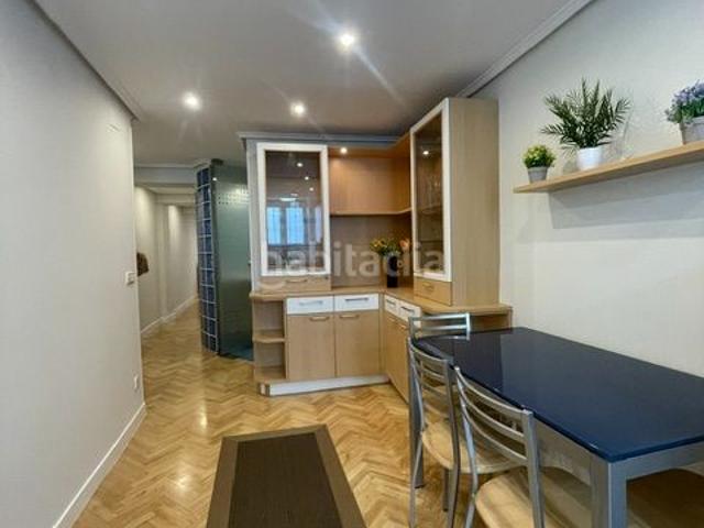 Piso en venta en Getaria. Bonito piso en el Casco de Getaria. Pisos.